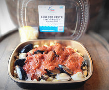 Load image into Gallery viewer, SEAFOOD PASTA CLAMS &amp; MUSSELS MARINARA
